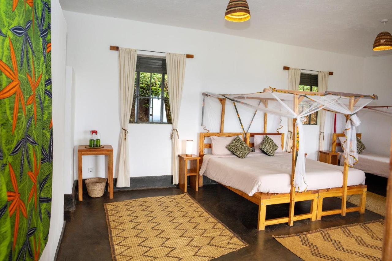 Kibale National Park Isunga Lodge מראה חיצוני תמונה