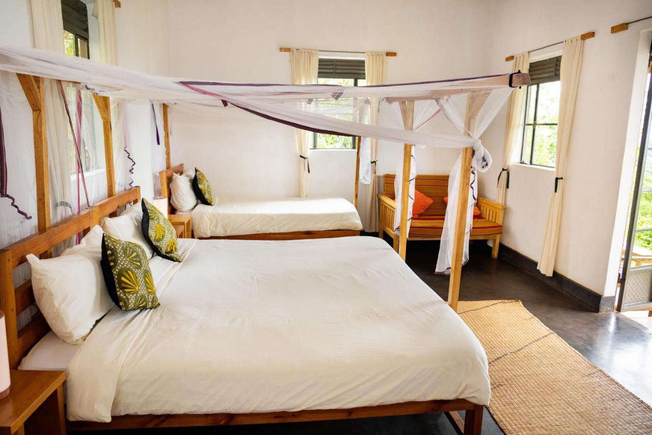 Kibale National Park Isunga Lodge מראה חיצוני תמונה